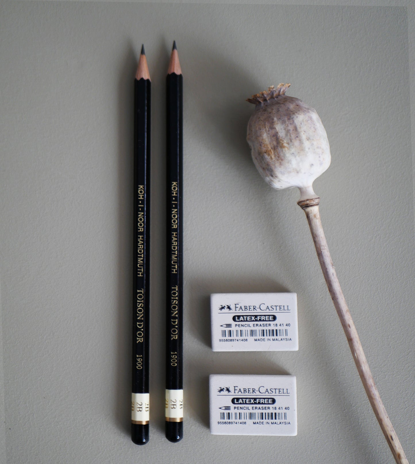 Sketching pack! (2 pencils and 2 erasers!)